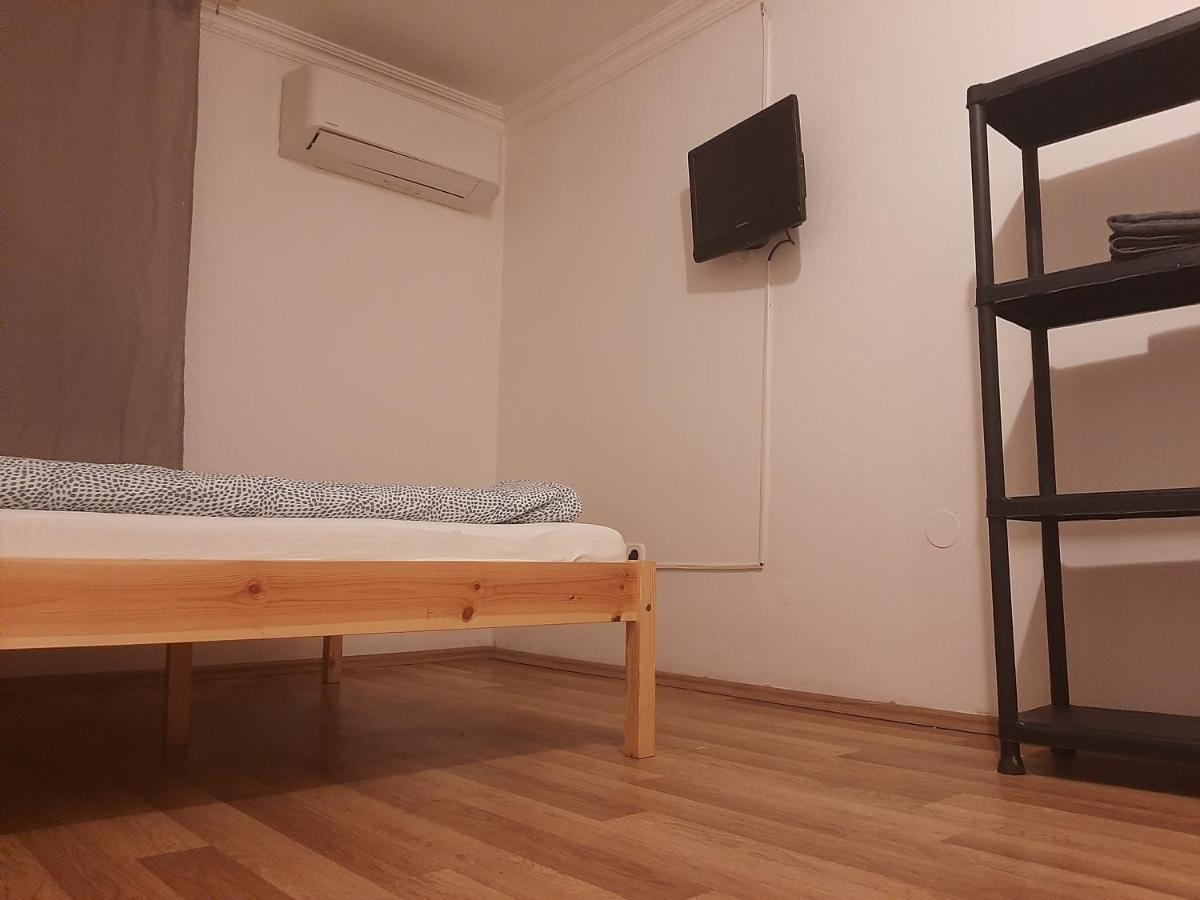 Apartman Vorosmarty Apartment Budapesta Exterior foto