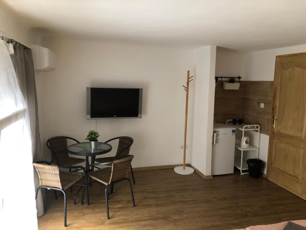 Apartman Vorosmarty Apartment Budapesta Exterior foto