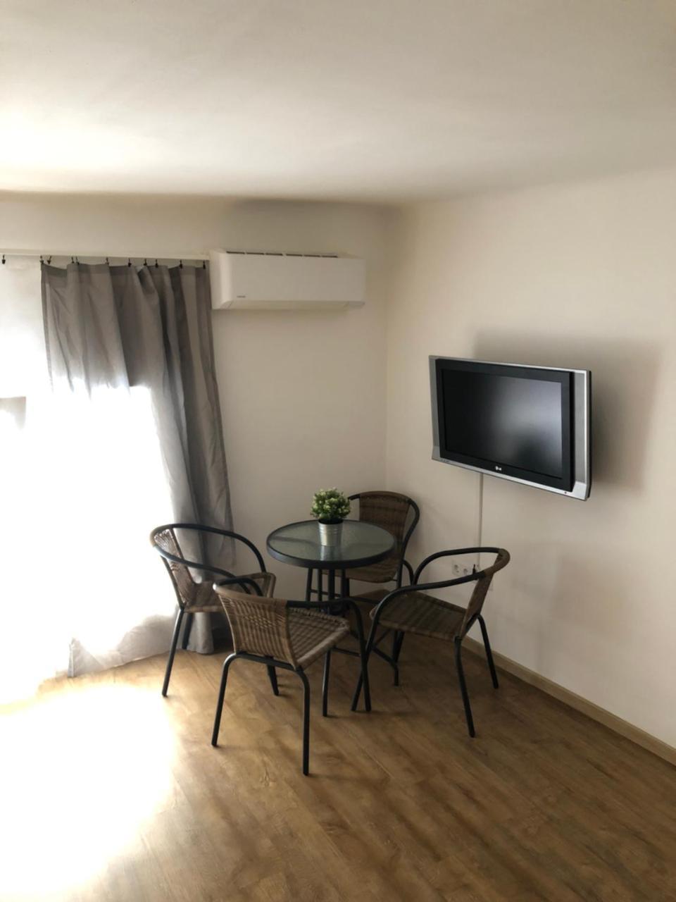 Apartman Vorosmarty Apartment Budapesta Exterior foto