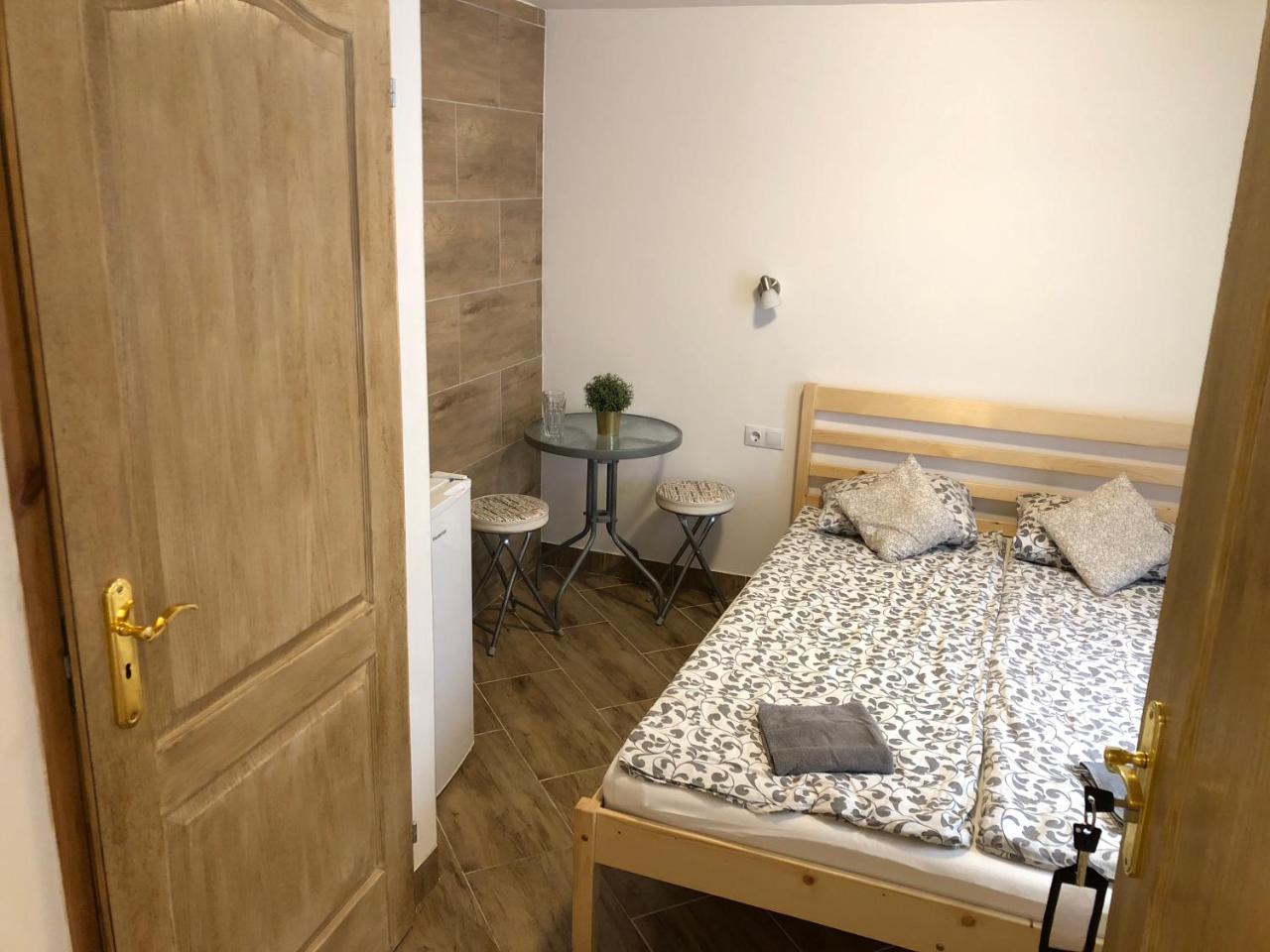 Apartman Vorosmarty Apartment Budapesta Exterior foto